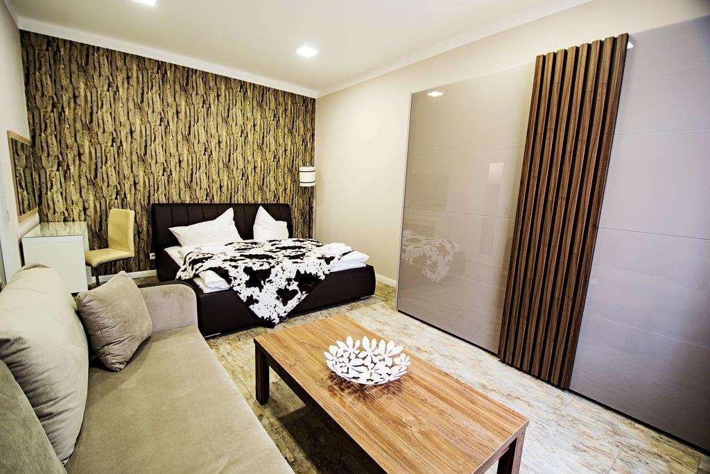 Apartment Ruterra By Golden Lady's 3bdr Loft Prag